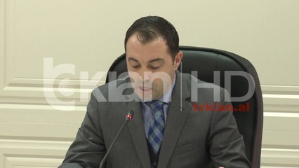 Roshi firmos ende si kryetar bashkie, Berisha publikon dokumentin