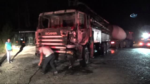 Cumhurbaşkanlığı Konutu İnşaatında Çalışan Beton Pompası Kamyonu Yandı
