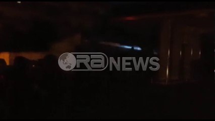 Ora News – Tiranë, zjarr pranë një karburanti në Vaqarr