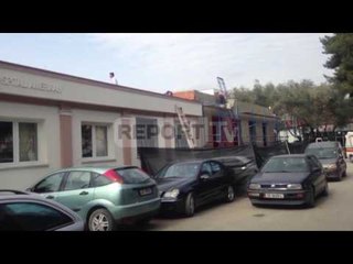 Report TV - Spitali Amerikan ‘pushton’ Ushtarakun, shtesë në lulishte