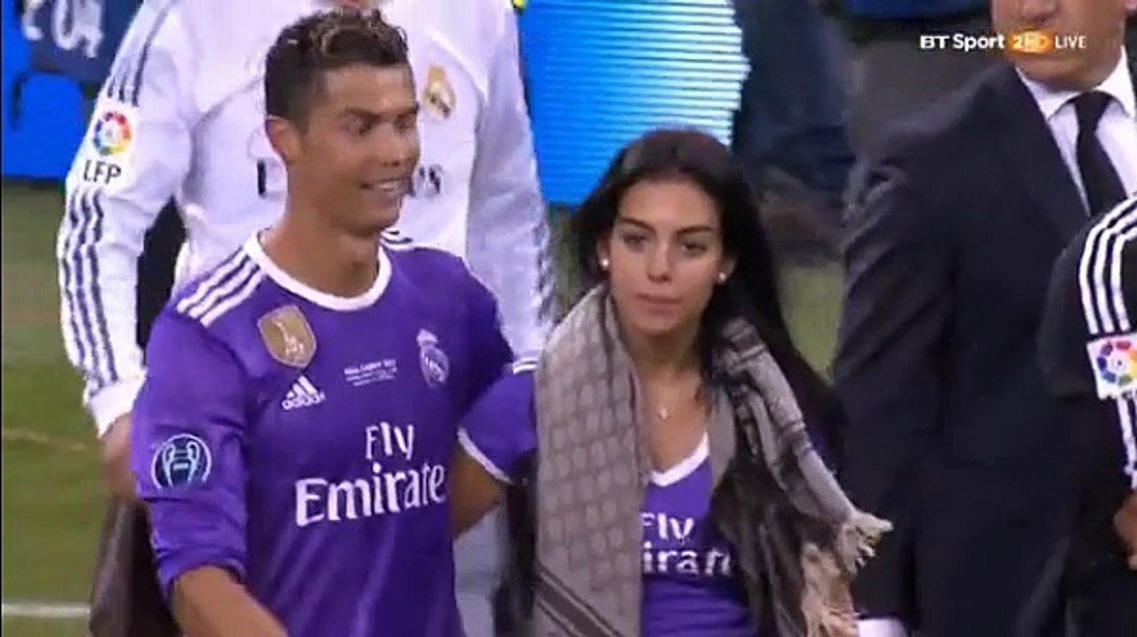 Ronaldo celebrating with Girlfriend