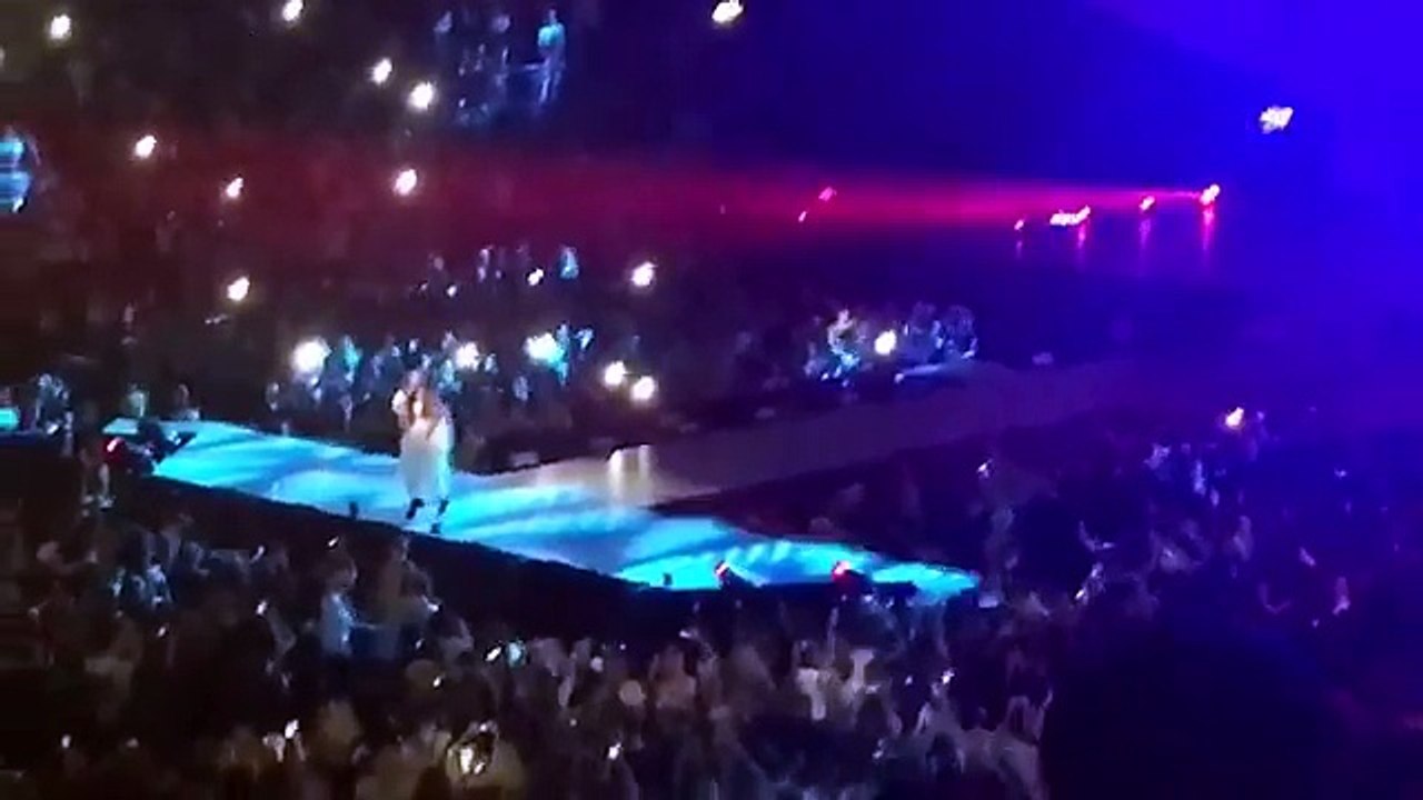 Ariana Grande Performing -ONE LAST TIME- - Live at Manchester (22.05.17)