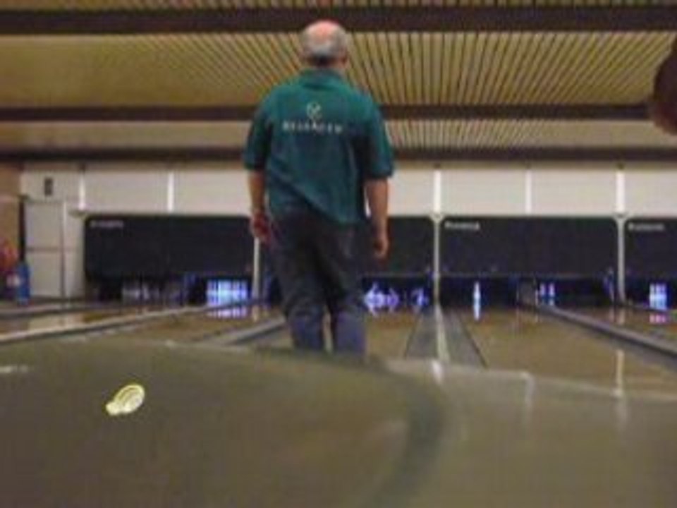 Elaouin Bowling Strike droite