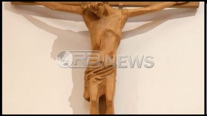 Ora News – Imzot Prenushi “kthehet” në Tiranë, eshtrat në katedralen e “Shën Palit”