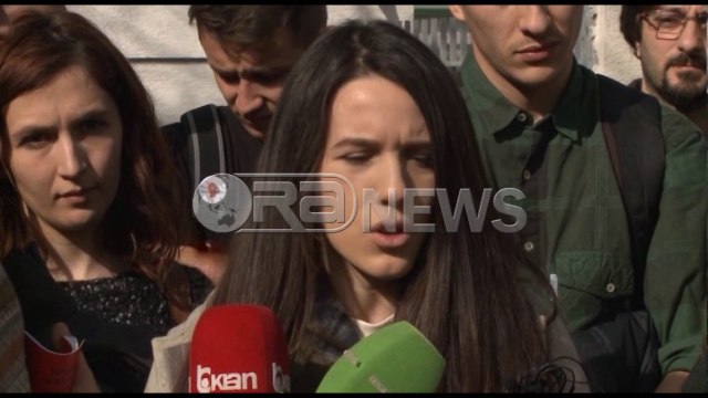 Ora News – Qëlluan me vezë Ramën, dënimi që kërkon Prokuroria për 8 studentët