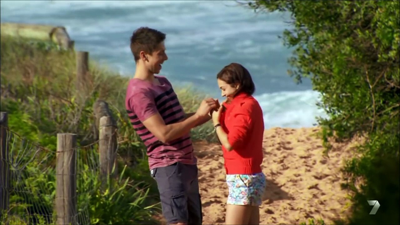 Camara II 5853 Kiss Scene 3