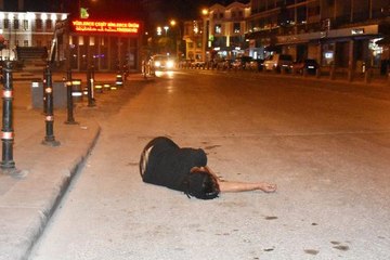 Erkek Arkadaşı Tarafından Dövülen Kadın, Yol Ortasında Baygın Bulundu