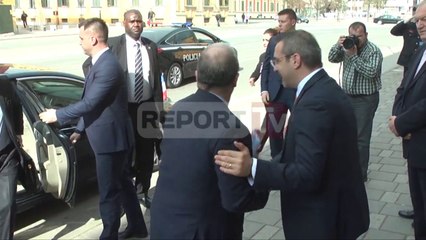 Report TV - Ministri Tahiri takon homologun francez Bruno Le Roux