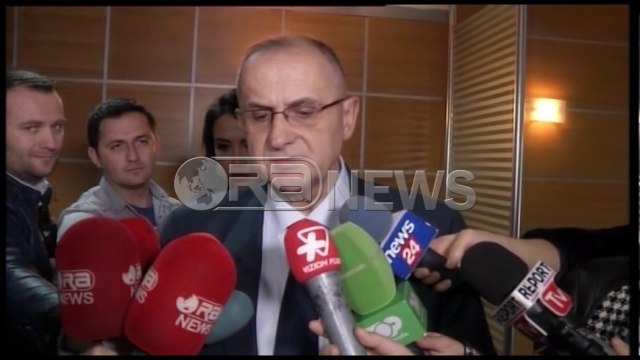 Vettingu - Calavera letër të shqetësuarve: ONM rol administrativ, ju merrni vendime