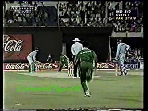 Sourav Ganguly Dancing (MUJRA) In Front Of Shoaib And Wasim Akram
