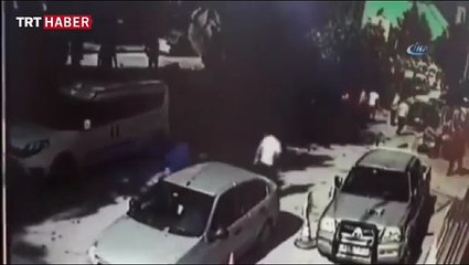 Karşı şeride geçen tır ortalığı savaş alanına çevirdi