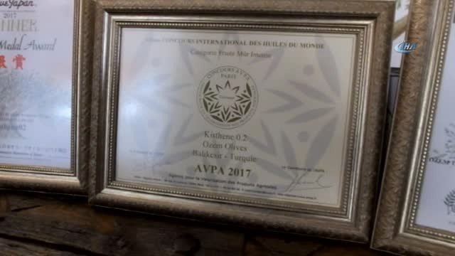 Gömeçli Zeytinyağ Üreticisi 7 Ülkeden 10 Ödül Birden Aldı