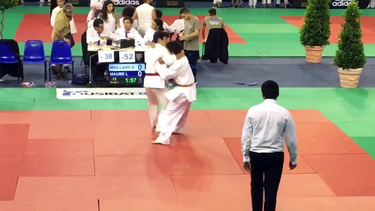 1/4 de finale du tournoi international de Toulon le 3.6.17. Victoire de Léo
