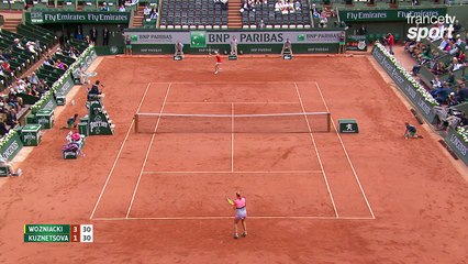 Roland-Garros 2017 : La belle volée de Wozniacki pour se détacher de Kuznetsova ! (3-1)
