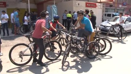 Adana'da Pedallar "5 Ocak Stadı" İçin Çevrildi