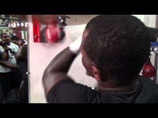 hank lundy working out for herrera fight - EsNews