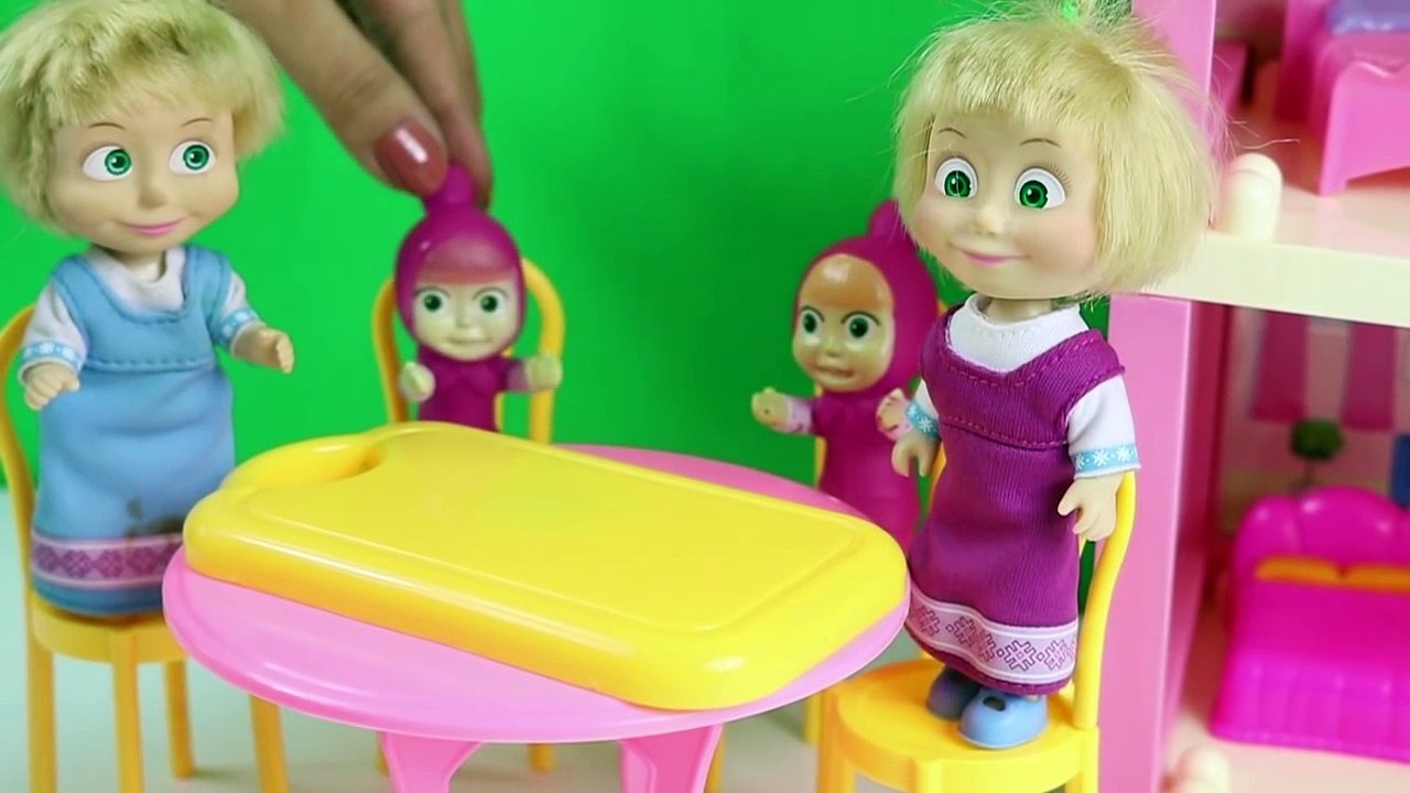 Maşalar Parkta Dondurma Yiyorlar Sonra Kaka Yapıyorlar - Maşa Koca Ayı Çizgi Film,2017