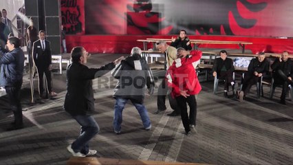 Report TV - Nata e 13-të e protestës së opozitës, bie numri i simpatizantëve të PD-së