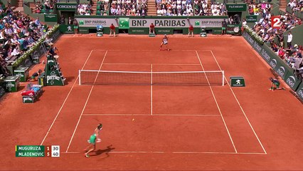 Roland-Garros 2017 : Mladenovic expéditive dans le premier set ! (1-6)