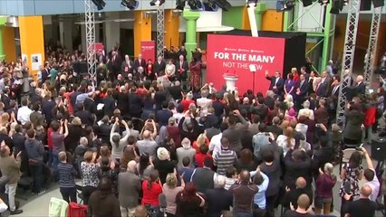 دور وسائل التواصل الاجتماعي في الانتخابات البريطانية