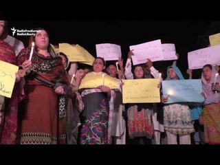 Pakistanis Hold Vigil For Afghanistan Victims