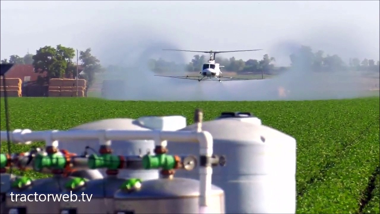 Agricultural spraying with helicopter