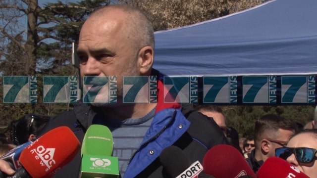 RAMA FIRMOS PETICIONIN, VETINGUN NUK E NDAL ASKUSH - News, Lajme - Kanali 10