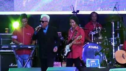 aaja tujhko pukare mere geet re mere geet re bollywood songs by monata