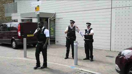 La policía detiene a 12 personas y analiza las conexiones de los terroristas