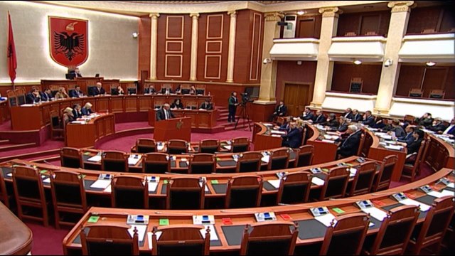 Report TV - Bojkoti i PD, shumica shtyn ​Vettingun pas zgjedhjeve