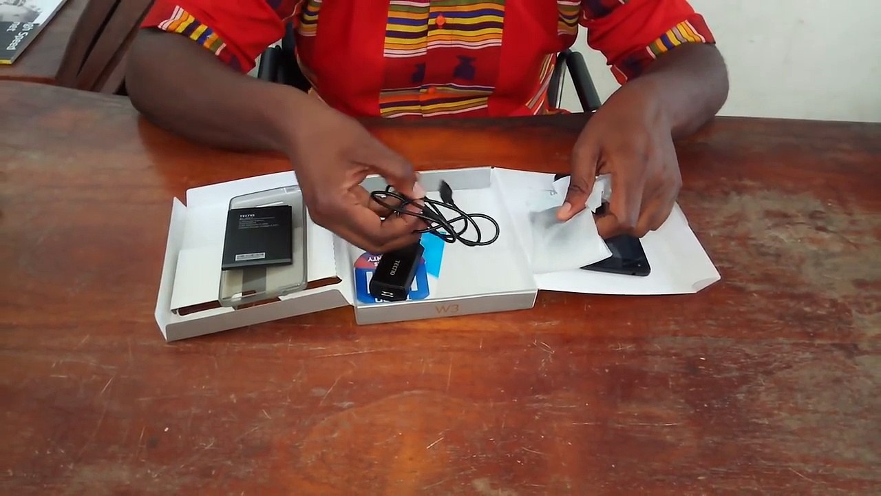 Mobile : Tecno W3 Unboxing
