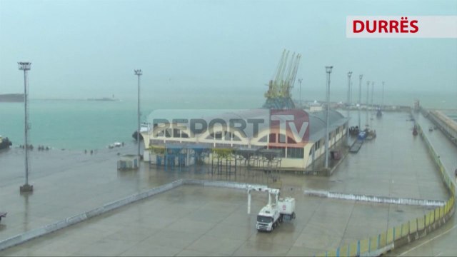 Report TV - Moti i keq shkakton probleme në Vlorë dhe Durrës