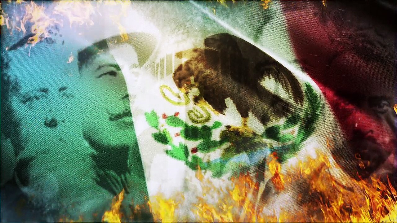 Bandera de México quemándose con heroes