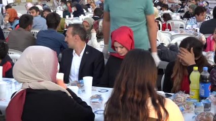 Van Gölü Sahillerinde Kardeşlik İftarı