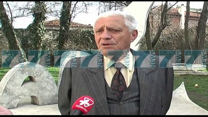 130 VJETORI I MESONJETORES SE PARE NE KORÇE - News, Lajme - Kanali 10