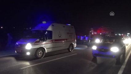 Kamyon Ile Tır Çarpıştı: 2 Yaralı