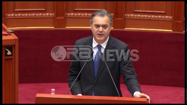 Ora News – Vettingu, Blushi: Vendimi i parlamentit antikushtetues. Reagon Balla