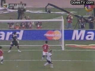 Argentina 2-0 Chile (1-0 Riquelme)