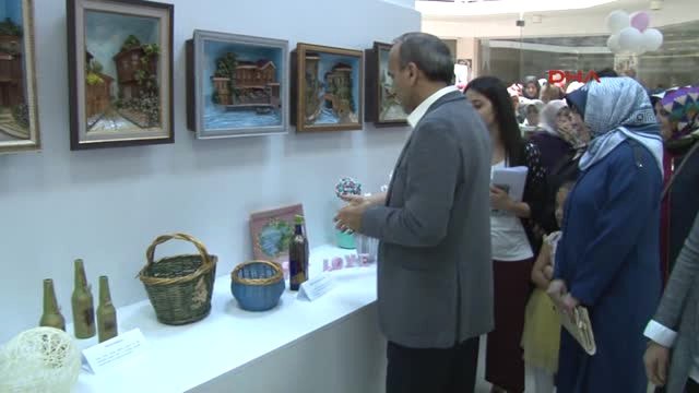 Arnavutköy'de 'Geri Dönüşüm Sergisi' Açıldı