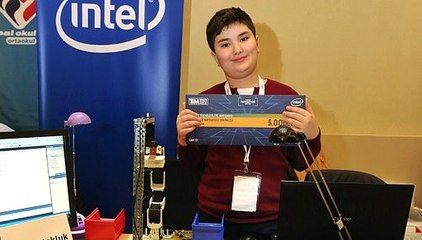 Genç Mucitin Hayallerini Formüller Süslüyor