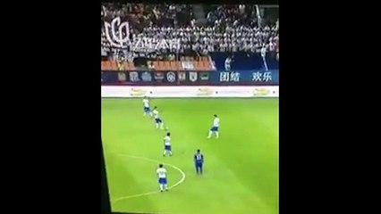 Carlos Tevez Really Can't Be Bothered To Play