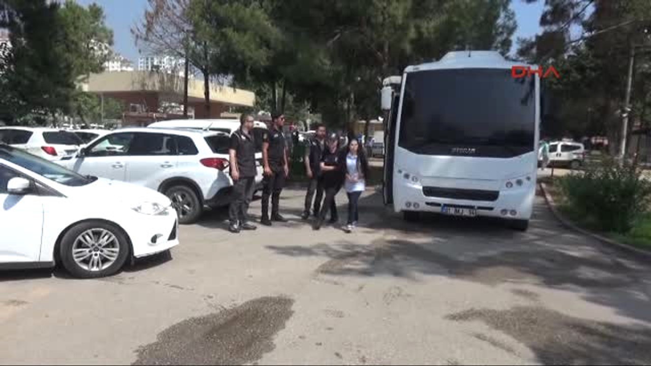 Adana'da PKK Yandaşları Adliyeye Çıkartıldı