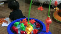Bé Na và bộ đồ chơi câu cá - Câu cá đồ chơi trẻ em - Trò chơi cho bé - Kids Toy Fish Game