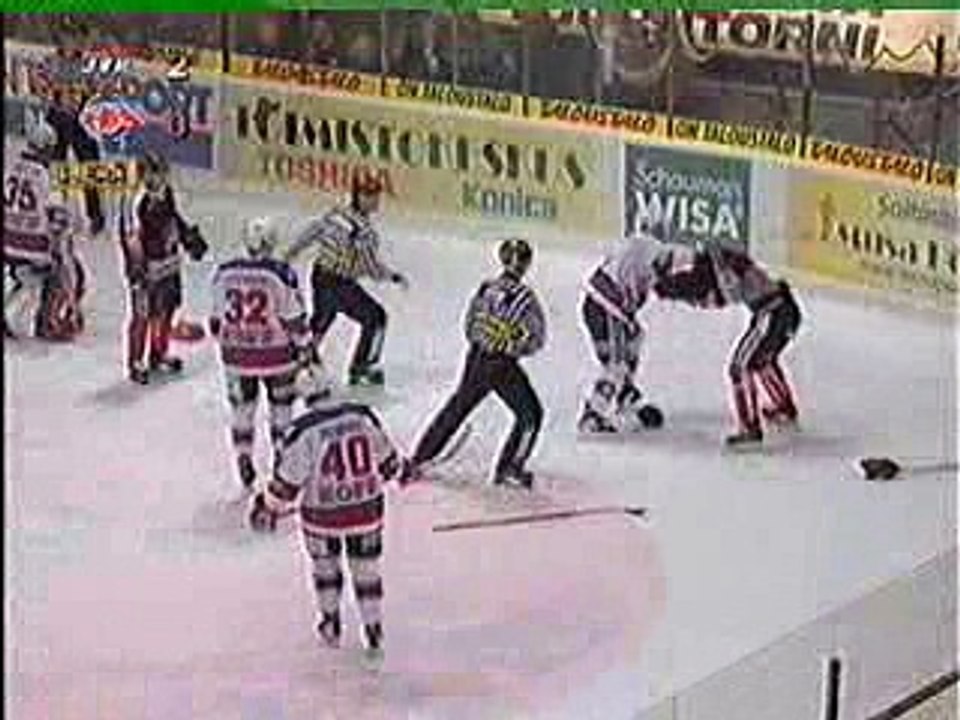 Tomi Hirvonen vs Marek Zidlicky