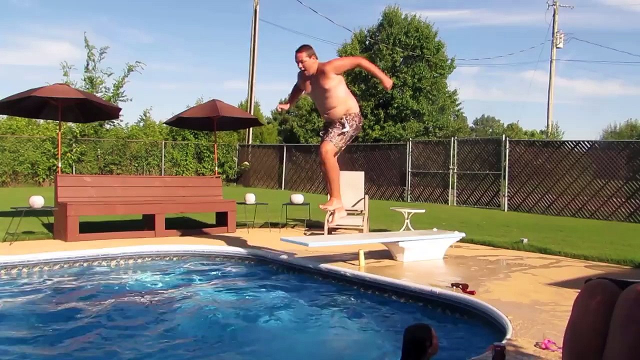 Quand ton plongeon se passe mal - Compilation des plus gros FAIL de plongeurs