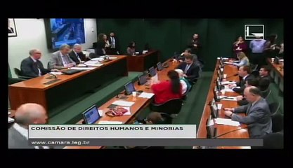 Eduardo Bolsonaro responde Maria do Rosário