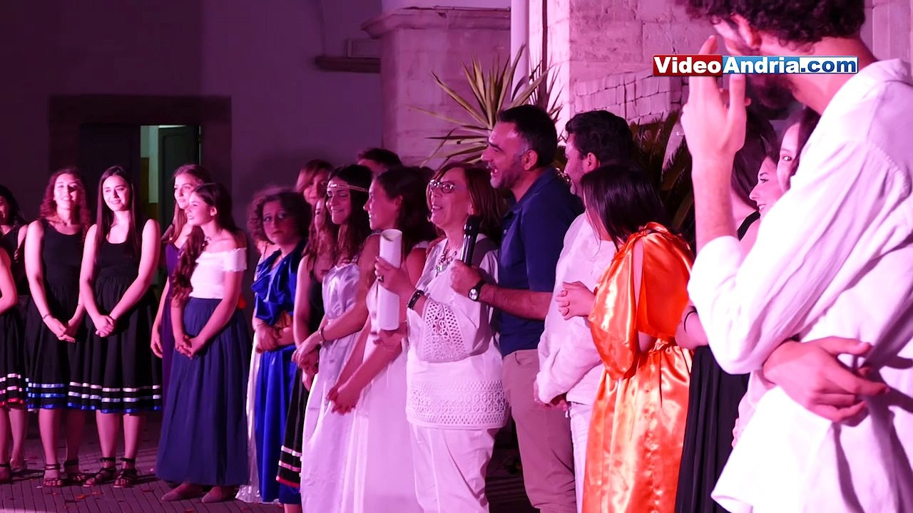 "Donne al Potere": dopo il 1° premio, successo ad Andria per lo spettacolo del Liceo "Carlo Troya"