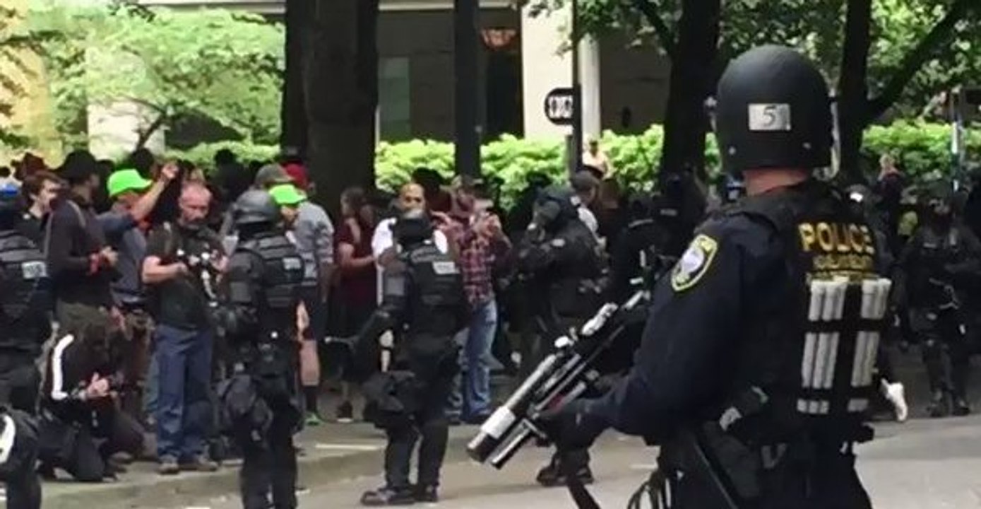 Portland Police Separate Opposing Protest Groups