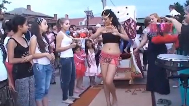 Roman güzeli böyle oynar