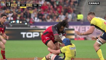 Enorme percussion de Ma'a Nonu sur Iturria